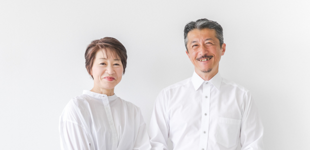 笑顔の夫婦、健康的な暮らし